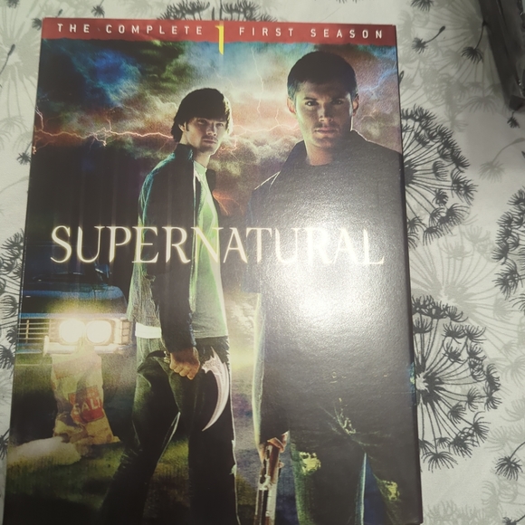 Supernatural Season 1 DVD Box Set VGC - Picture 2 of 10